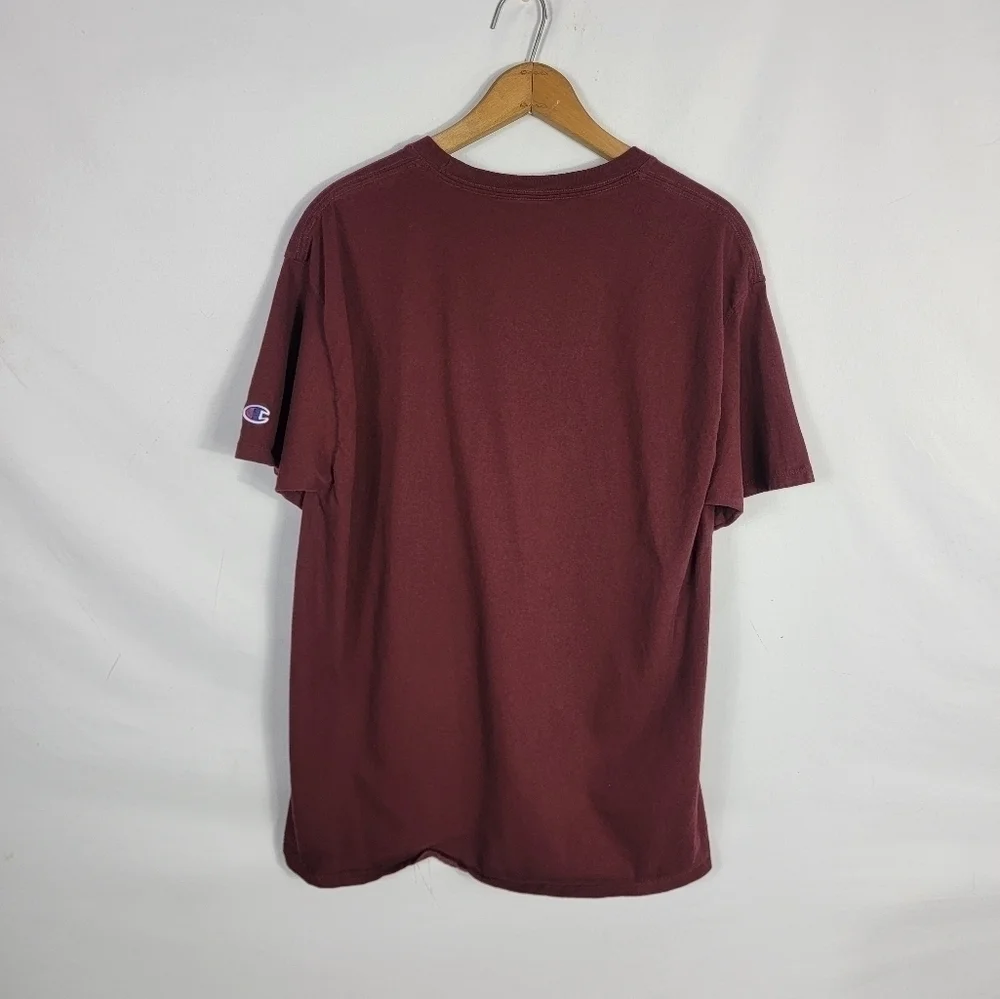 Mens Large Champion tshirt